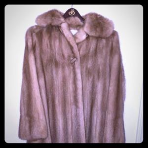 Mink coat finger tip
